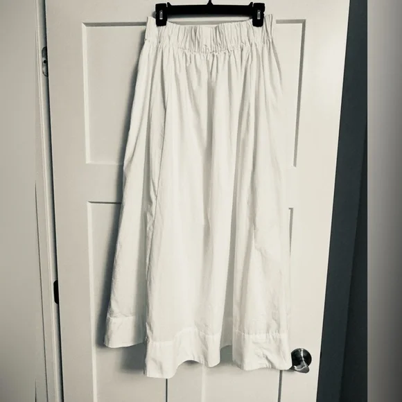 Abercrombie & Fitch White Tiered Maxi Skirt - Picture 6 of 6